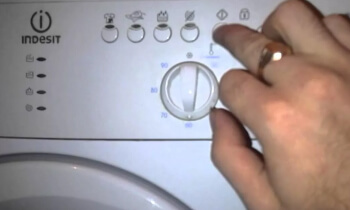 Как понять, что в стиральной машине Индезит wgd 934 tx нужно менять программатор выбора?